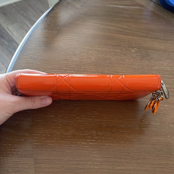 Dior Cannage Patent Leather Wallet - orange - with letter charms - Picture 8 of 16